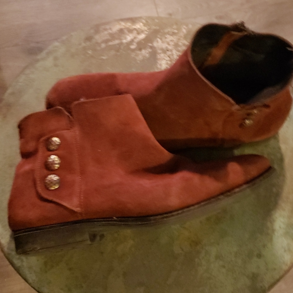 Bos & Co Pears Weatherproof Suede Ankle Boots